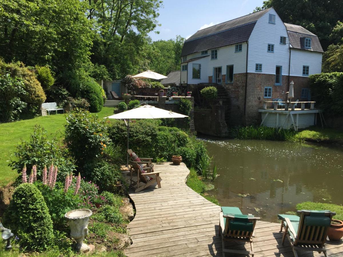 Castle Mill Bed And Breakfast دوركينغ المظهر الخارجي الصورة